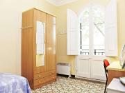 Relajante habitación en piso compartido en el Eixample,...