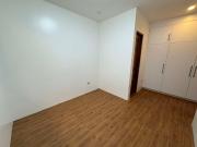 Relax, Entertain, and Thrive in This Kingspoint,...