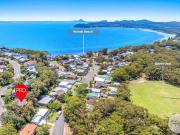 Relaxed Living in the Heart of Salamander Bay