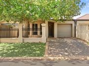 Relaxed Living Meets a Bali Style Backyard Escape