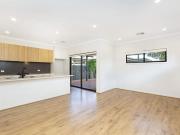 Relaxed Living with a Beautiful Outdoor Deck & Solar