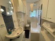 Relaxed living with a lake view in the centre of...