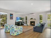 Relaxed Pittwater Lifestyle in a Low Maintenance Modern Home