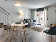 Relaxing 2 bedroom flat near the Collblanc metro