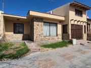 Rem propiedades vende casa en barrio sanidad. Ciudad....