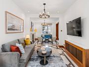 Remarkable turnkey family home in Knightsbridge