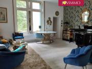 REMARQUABLE APPARTEMENT DANS DEMEURE DE CARACTERE
