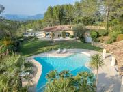 Remarquable propriété de plus d'un hectare 540m²...