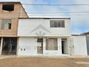 REMATE DE CASA AL FRENTE DE LA UNIVERSIDAD CESAR VALLEJO...