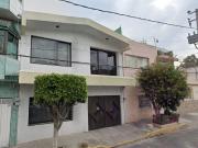 Remate De Casa Con Gran Oportunidad De Personalización....