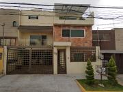 Remate de casa en excelente vecindario a precio...