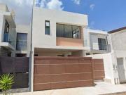 REMATE DE CASA EN VILLA MAGNA, S. L. P