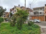 REMATE DE DEPARTAMENTO EN URB. SAN AMADEO, FRENTE A PARQUE