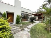 REMATE! Rodeada de vegetación con vista espectacular al Golf