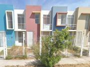 REMATO CASA EN FRACC PARQUES DE TESISTÁN III EN ZAPOPAN JAL