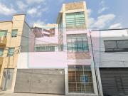 REMATO CASA EN NAPOLES