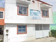 REMATO HERMOSA CASA CON 3 RECAMARAS UBICADA EN LA...