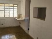 RE/MAX aluga casa comercial 3 dormitórios 1 banheiro 1...