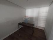 REMAX aluga loja em esquina, rua movimentada, 900m²