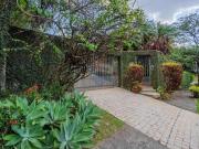 RE/MAX Vende CASA CAMINHOS DE SAN CONRADO 410 M² 4...