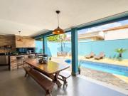 RE/MAX VENDE CASA EM CONDOMINIO FECHADO RESIDENCIAL...