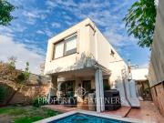 Remodelada con Estilo y Perfecta Conectividad en el...