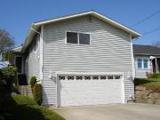 Remodeled 3BR Home Near DT Seattle – A/C, RV Parking,...