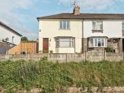 Rennie Terrace, Redhill, 2 Bedroom End