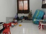 Renovated 15Storey Terrace House At Molek Cottage With...