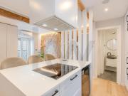 Renovated 1 bedroom apartment with terrace in Mouraria –...