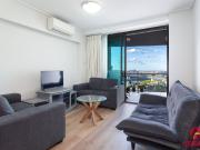 Renovated 2 bed apartment on 29 th floor & car park....