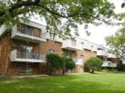 Renovated 2 Bedroom 1 Bath Lake Phalen Place