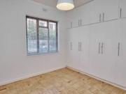 Renovated 2 Bedroom Apartment for Rent – Sea Point