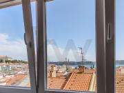 Renovated 2 Bedroom Apartment with River View – Ajuda,...