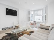 Renovated 2 Bedroom Basement Flat