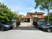 RENOVATED 2 Storey Semi D Sungai Buloh Country Resort...