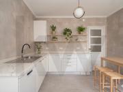 Renovated 3 bedroom apartment for rent in Campolide