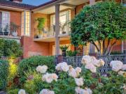 Renovated 3 Bedroom Apartment in Canford Court Elegant...