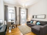 Renovated 3 bedroom apartment with terrace