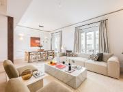 Renovated 3 bedroom flat in a historic building in Chamberí