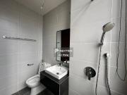 Renovated 3 rooms unit at Eastbay