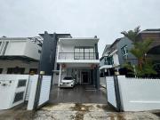 RENOVATED 3 Storey SEMI D Saffron Puteri Heights Rawang