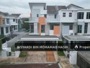 RENOVATED 3 STOREY SEMI DETACHED, LAKEHILL VILLAS BANDAR...