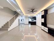 RENOVATED 3 Storey Terrace Azalea Bukit Rahman Putra...