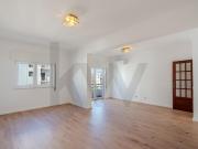 Renovated 4 bedroom apartment with outdoor space in the...