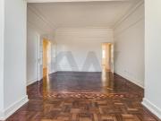 Renovated 4 bedroom apartment with terrace, located on... Renovated 4 bedroom apartment with terrace, located on...