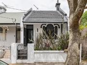 Renovated 5m wide terrace in area's lifestyle hub