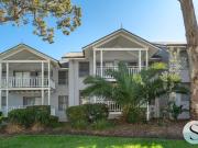 Renovated & Affordable Luxury Terrace in Waterfront...