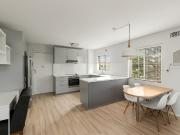 RENOVATED AND SPACIOUS 92SQM APARTMENT