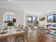 Renovated Apartment in the Heart of Main Beach